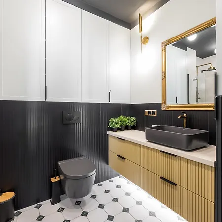 Centre Stylish By Bookinghost דירה ורשה