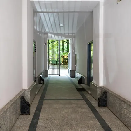 Centre Stylish By Bookinghost דירה ורשה